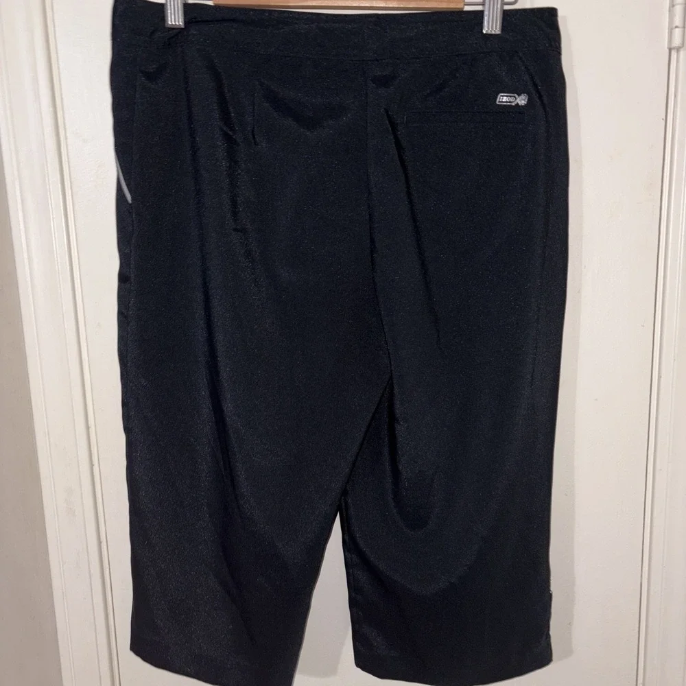 Izod extreme function golf stretch capris size 10 black - Picture 3 of 5